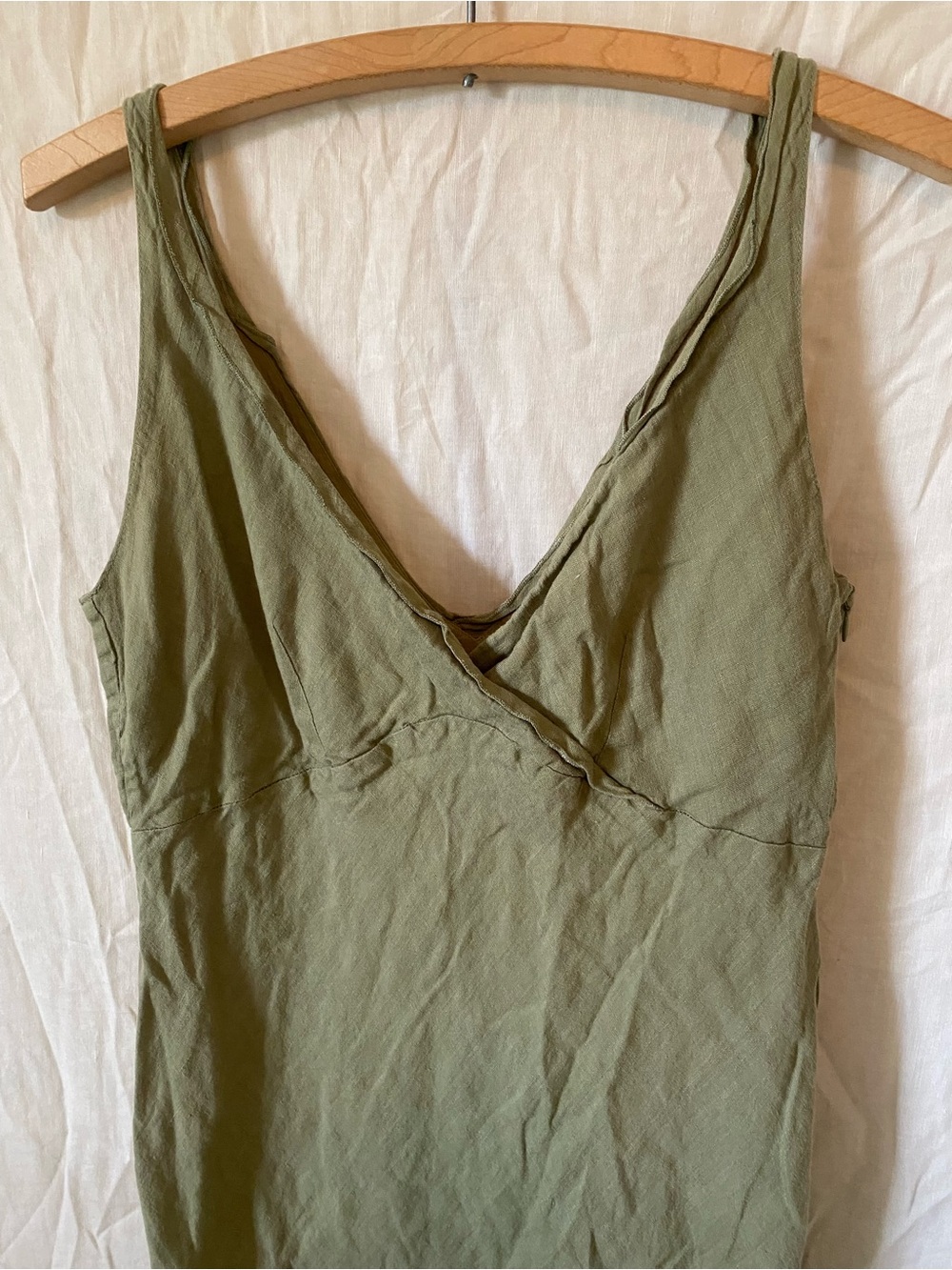 Kew (London) 100% Linen Olive Green Midi Dress with V-Neck and Side Zipper